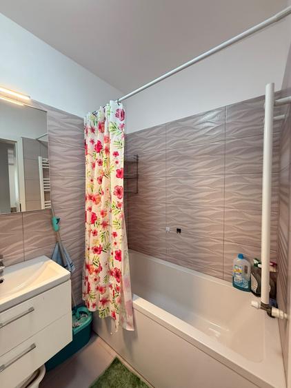 Apartament cu 2 camere decomandat în Militari