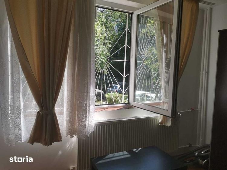 Garsonieră decomandată în Drumul Taberei