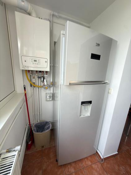 Apartament cu 2 camere decomandat în Girocului