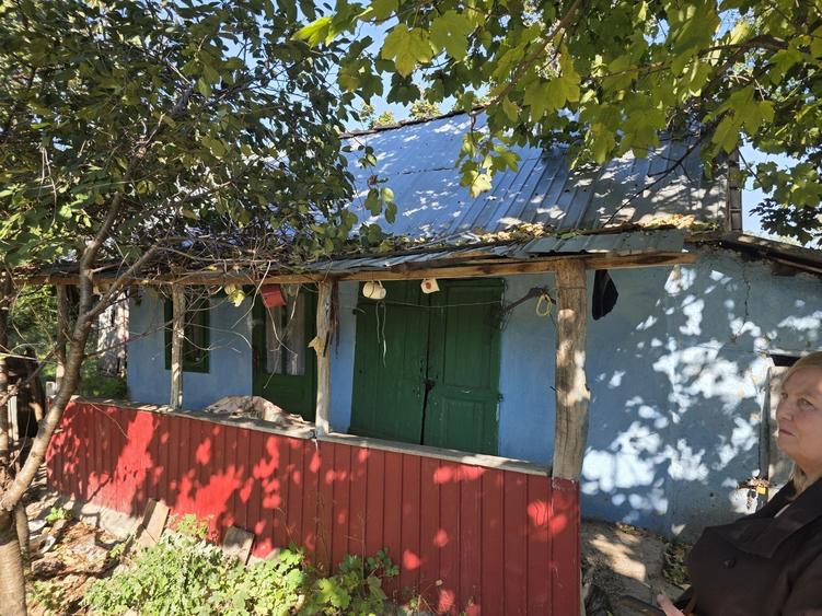 Casă cu 2 camere în Bursuci