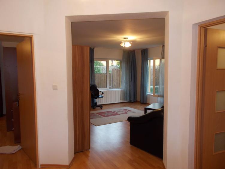 Apartament cu 2 camere decomandat în Florești