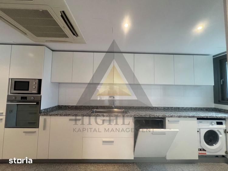 Apartament cu 4 camere în Aviatorilor