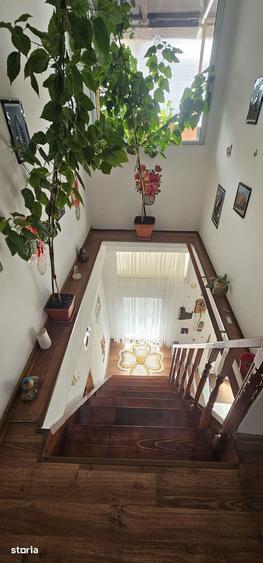 Apartament cu 4 camere decomandat în Bartolomeu