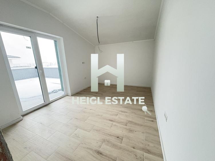 Apartament cu 4 camere decomandat în Giroc