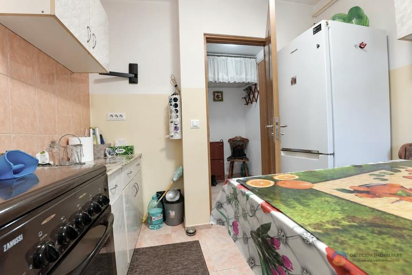 Apartament cu 2 camere semidecomandat în Precista