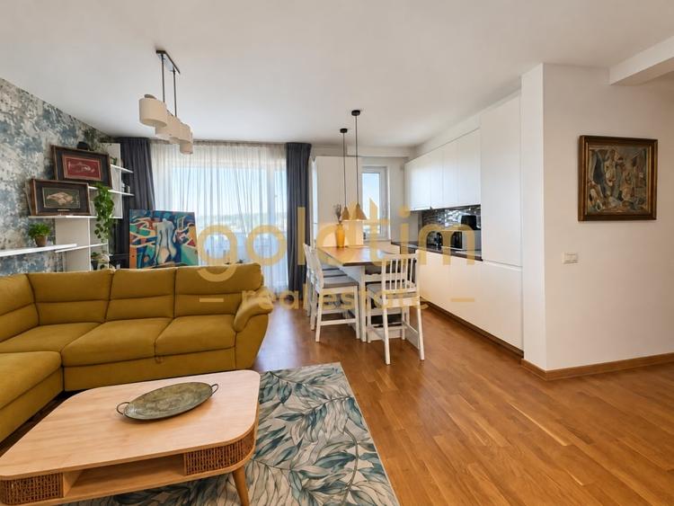 Apartament cu 3 camere semidecomandat, mobilat în Băneasa