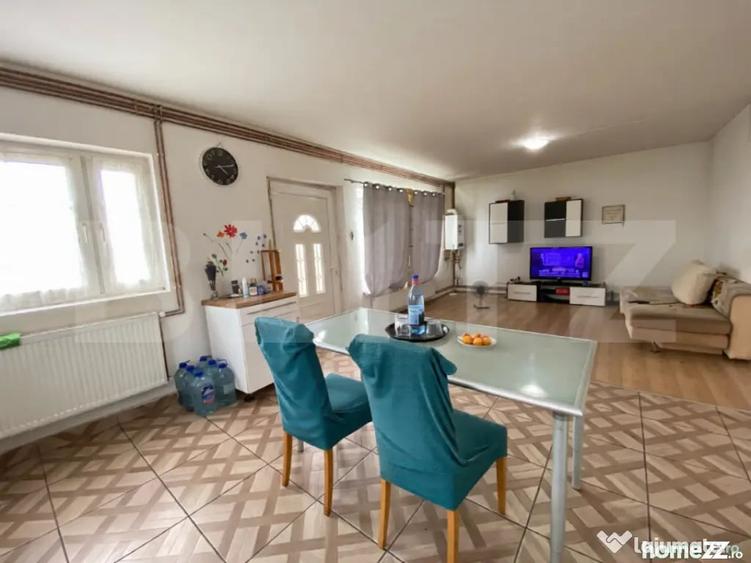 Casă cu 4 camere cu Teren 1275 Mp în Seceani