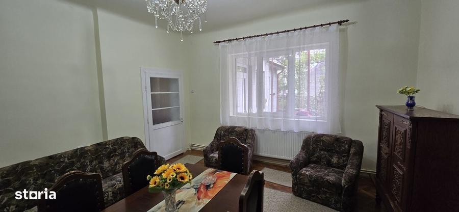 Casă cu 3 camere în Central