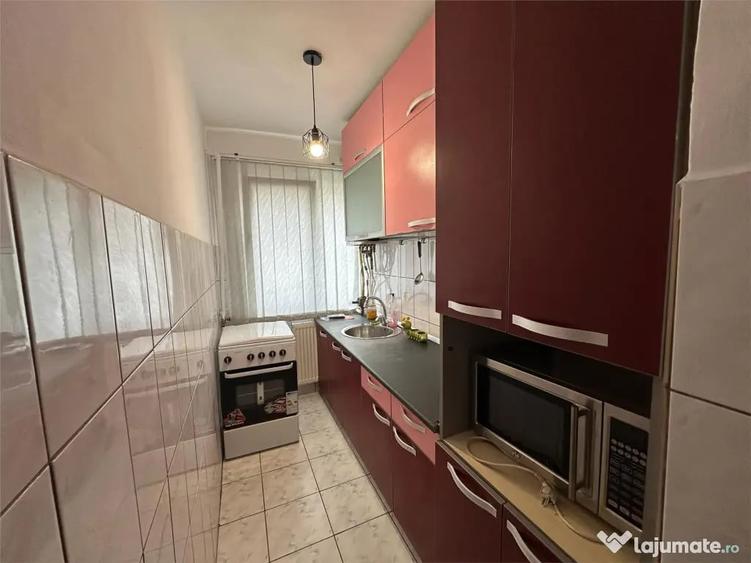 Apartament cu 2 camere semidecomandat în Central