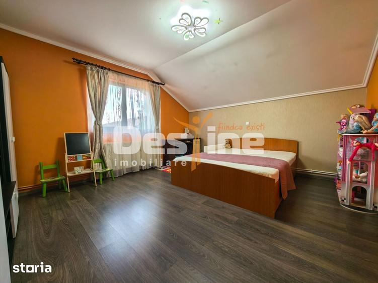 Casă cu 3 camere decomandat cu Teren 367 Mp în Bârnova