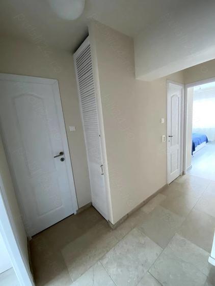 Apartament cu 3 camere decomandat în Răcădău
