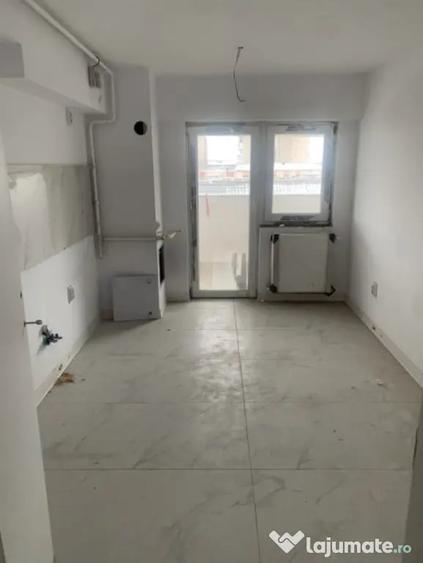 Apartament 4 camere decomandat, NOU, George Enescu - 4