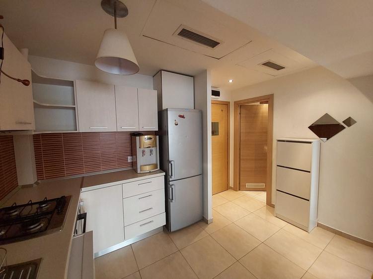 Apartament cu 2 camere decomandat în Vitan
