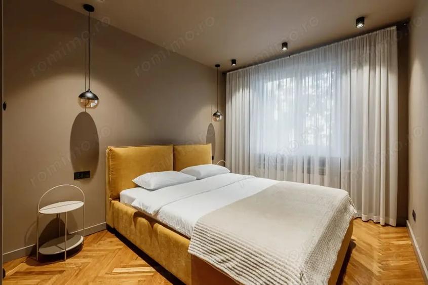 Apartament cu 2 camere decomandat în Florilor