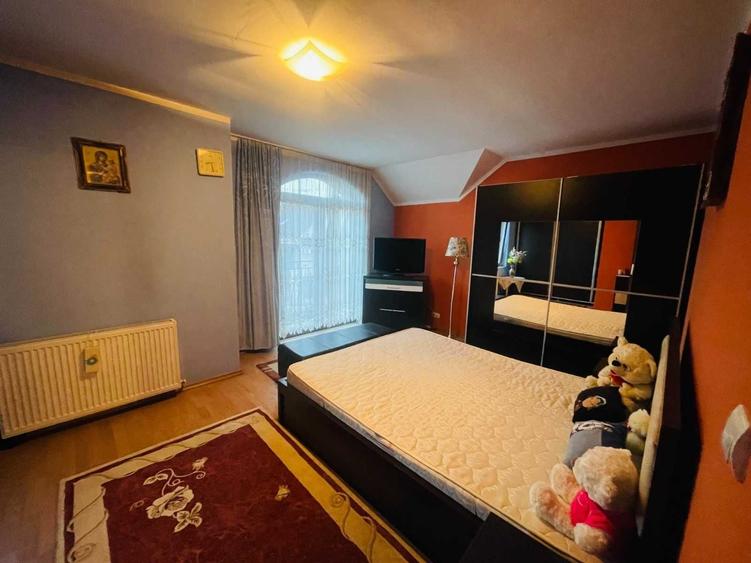 Casă cu 4 camere cu Teren 234 Mp în Central