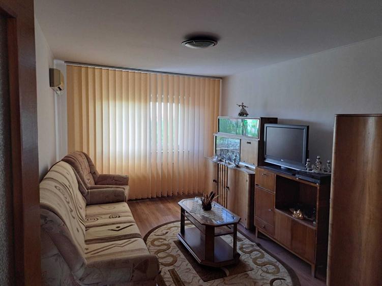 Apartament cu 2 camere decomandat în Scriitorilor