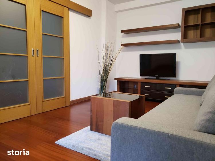 Apartament cu 3 camere în Ștefăneștii de Jos