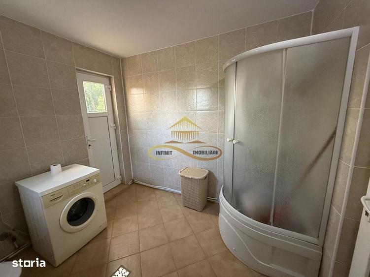 Casă cu 4 camere în Central
