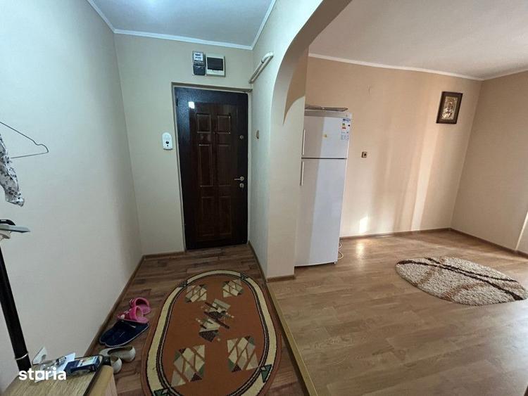 Apartament cu 2 camere semidecomandat în Obor