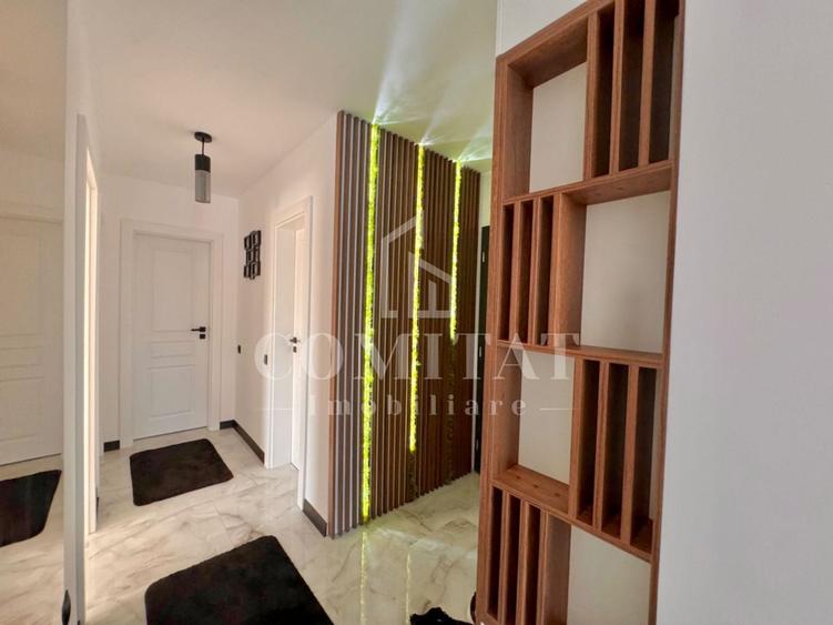 Apartament cu 3 camere decomandat, mobilat în Dâmbul Rotund