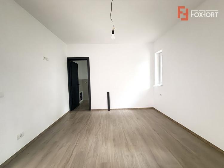Casă individuală cu 3 camere cu Teren 420 Mp în Sânmihaiu Român