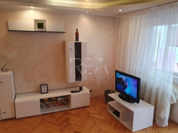 Apartament cu 2 camere decomandat în Dorobanți