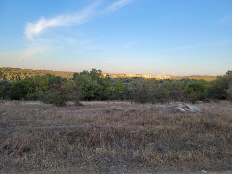 Teren agricol extravilan de 14000 mp, în Cernavodă