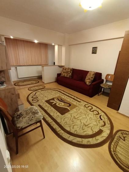 Garsonieră decomandată în Gării