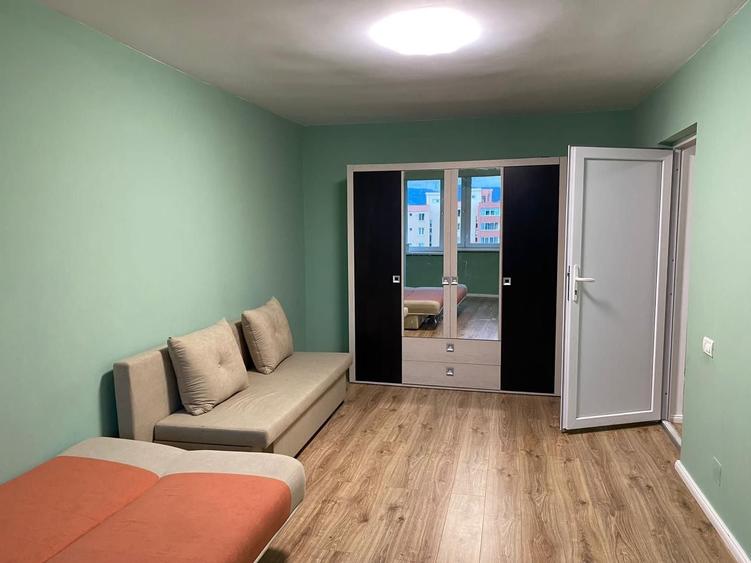 Apartament cu 2 camere decomandat în Hărmanului