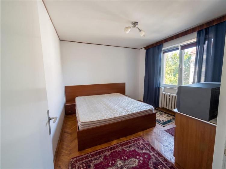 Apartament cu 2 camere decomandat în George Enescu