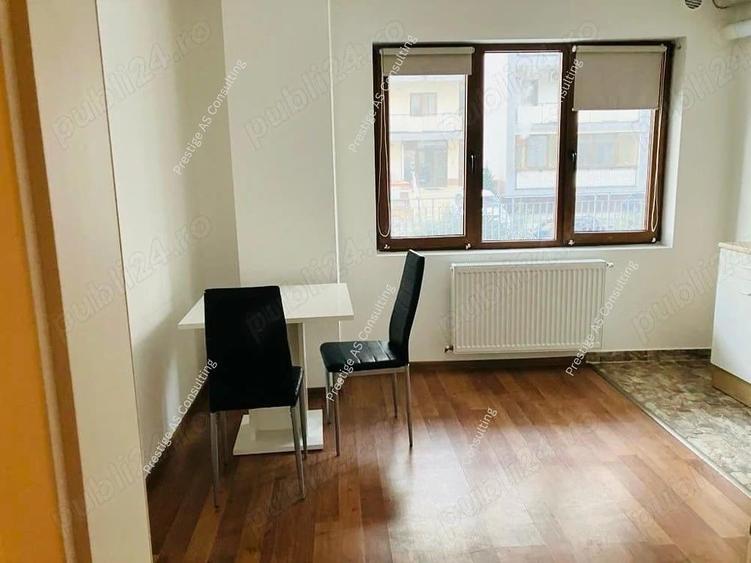 Garsonieră decomandată în Torontalului