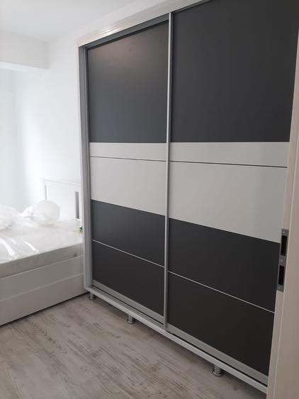 Proprietar Apartament 3 camere 2 baii 2 balcoane complet mobilat utilat Metrou Pacii Preciziei 75 mp Nu colaborez cu Agenti Imobiliari Revanzatori . - 5