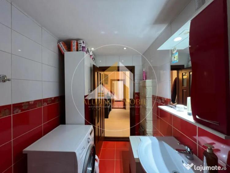 Apartament cu 2 camere semidecomandat, mobilat în Unirea