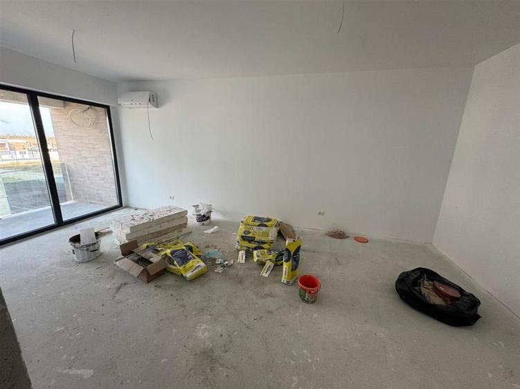 Apartament cu 3 camere decomandat în Nord