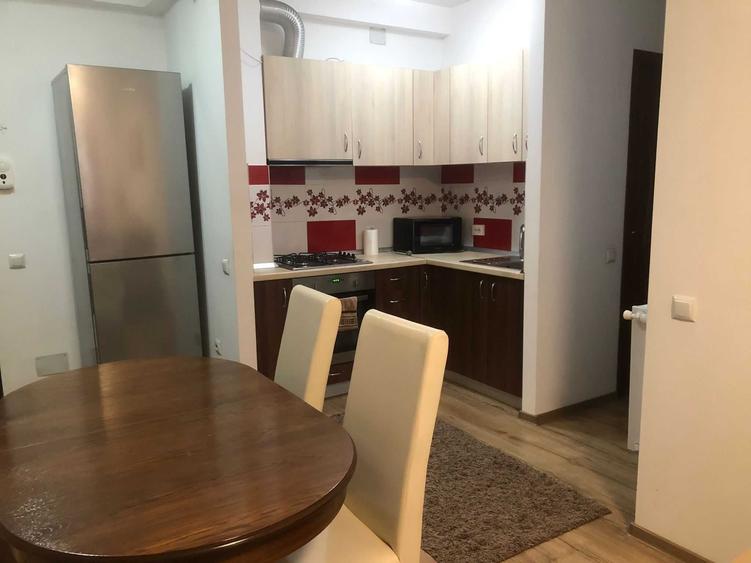 Apartament cu 3 camere decomandat în Iris