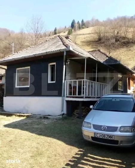 Cabana cu piscina si sistem fotovoltaic -Maguri Racatau. - 1