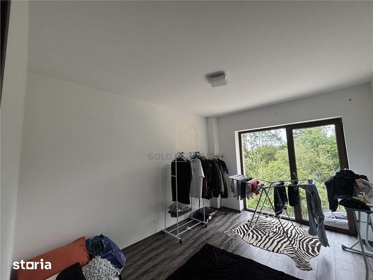 Casă cu 4 camere cu Teren 600 Mp în Central