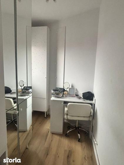 Apartament cu 3 camere semidecomandat, mobilat în Bucureștii Noi