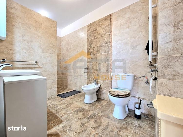 Apartament cu 3 camere în Intim