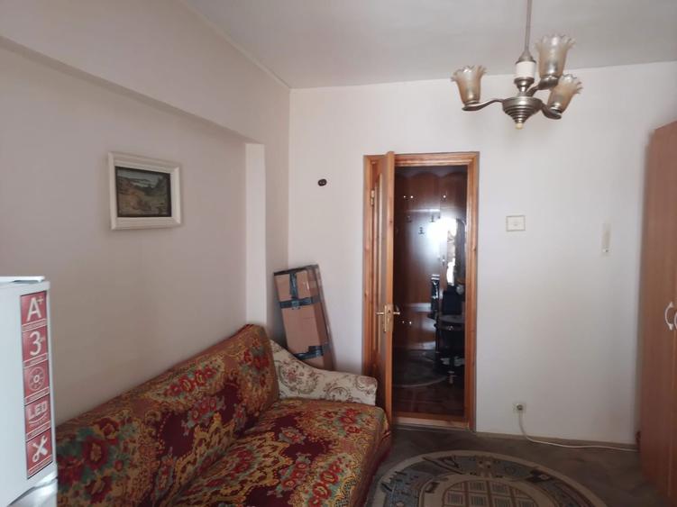 Apartament cu 2 camere decomandat în Florești