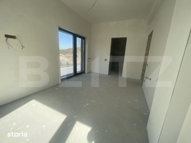Casa individuala de vanzare, 4 camere, 150 mp - zona Meses - 12