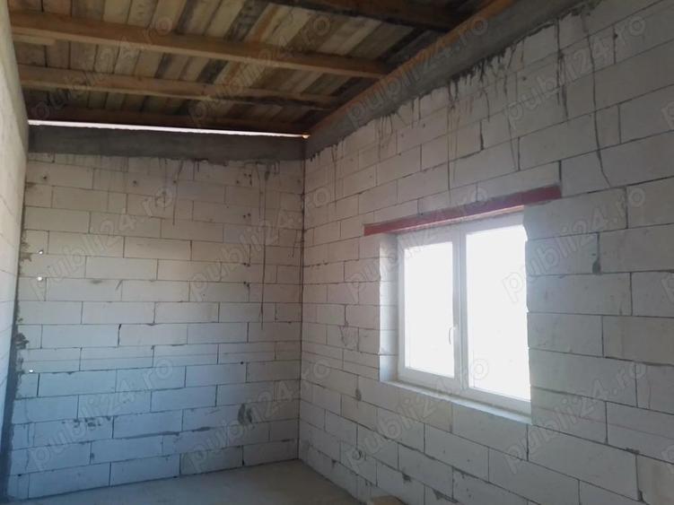 Casă cu 3 camere cu Teren 450 Mp în Central