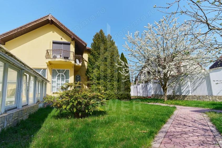 Casă cu Teren 900 Mp în Sub Arini