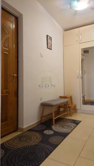 Apartament cu 2 camere decomandat, mobilat în Central