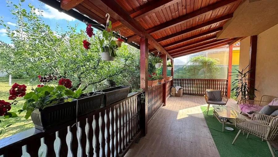 Casă cu Teren 880 Mp în Oncea