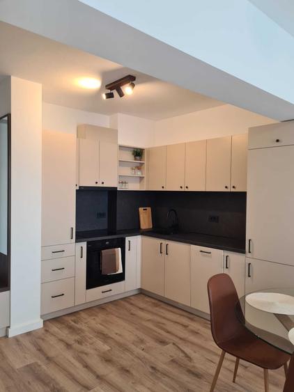 Apartament cu 2 camere decomandat în Nufărul