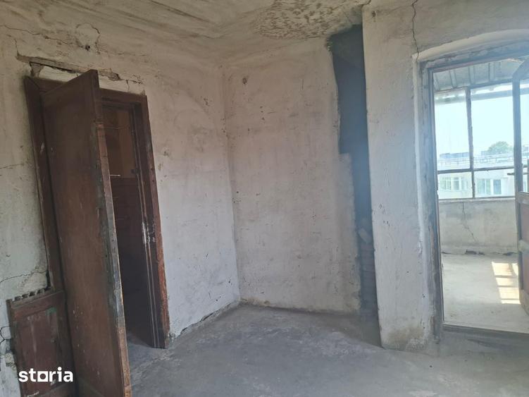 Radu Beller | 2 camere de renovat | Centrala | 70mp | Pivnita | - 6