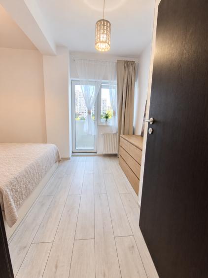 Apartament cu 2 camere semidecomandat, mobilat în 13 Septembrie