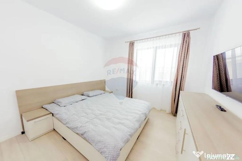 Casă cu 7 camere cu Teren 892 Mp în Est