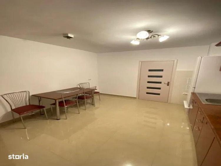 Apartament cu 3 camere, mobilat în Complex Studențesc